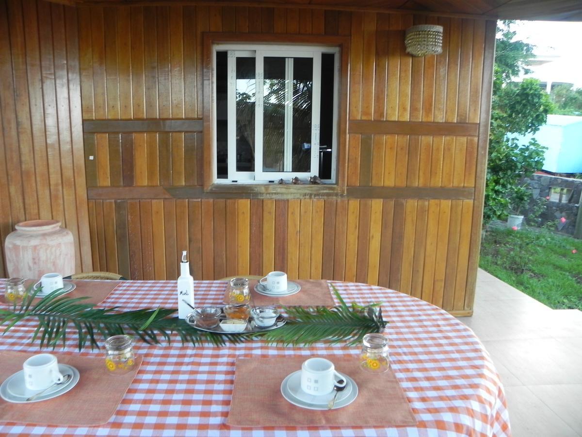 Chez Clenya Guesthouse La Ferme ภายนอก รูปภาพ