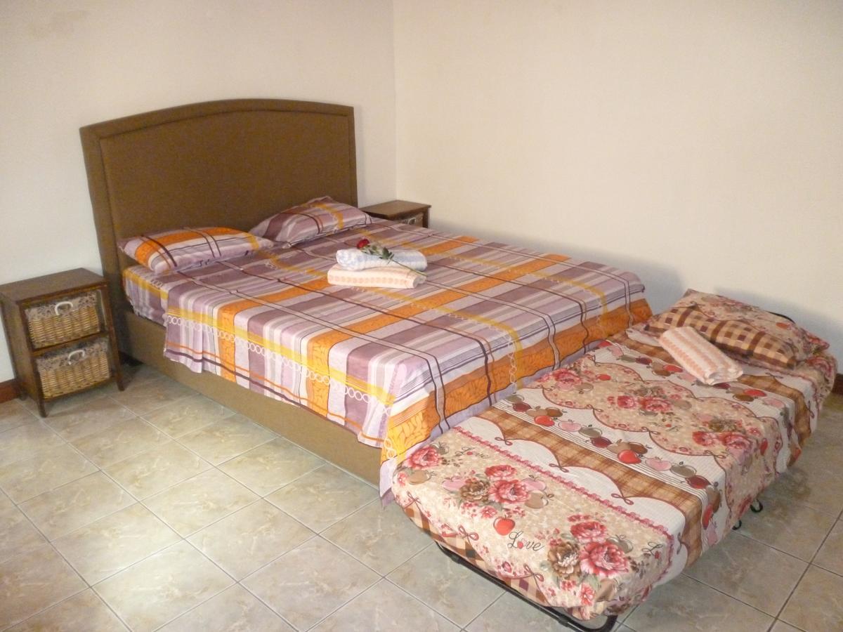 Chez Clenya Guesthouse La Ferme ภายนอก รูปภาพ