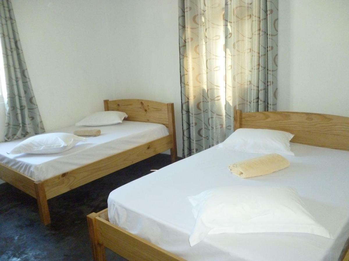 Chez Clenya Guesthouse La Ferme ภายนอก รูปภาพ
