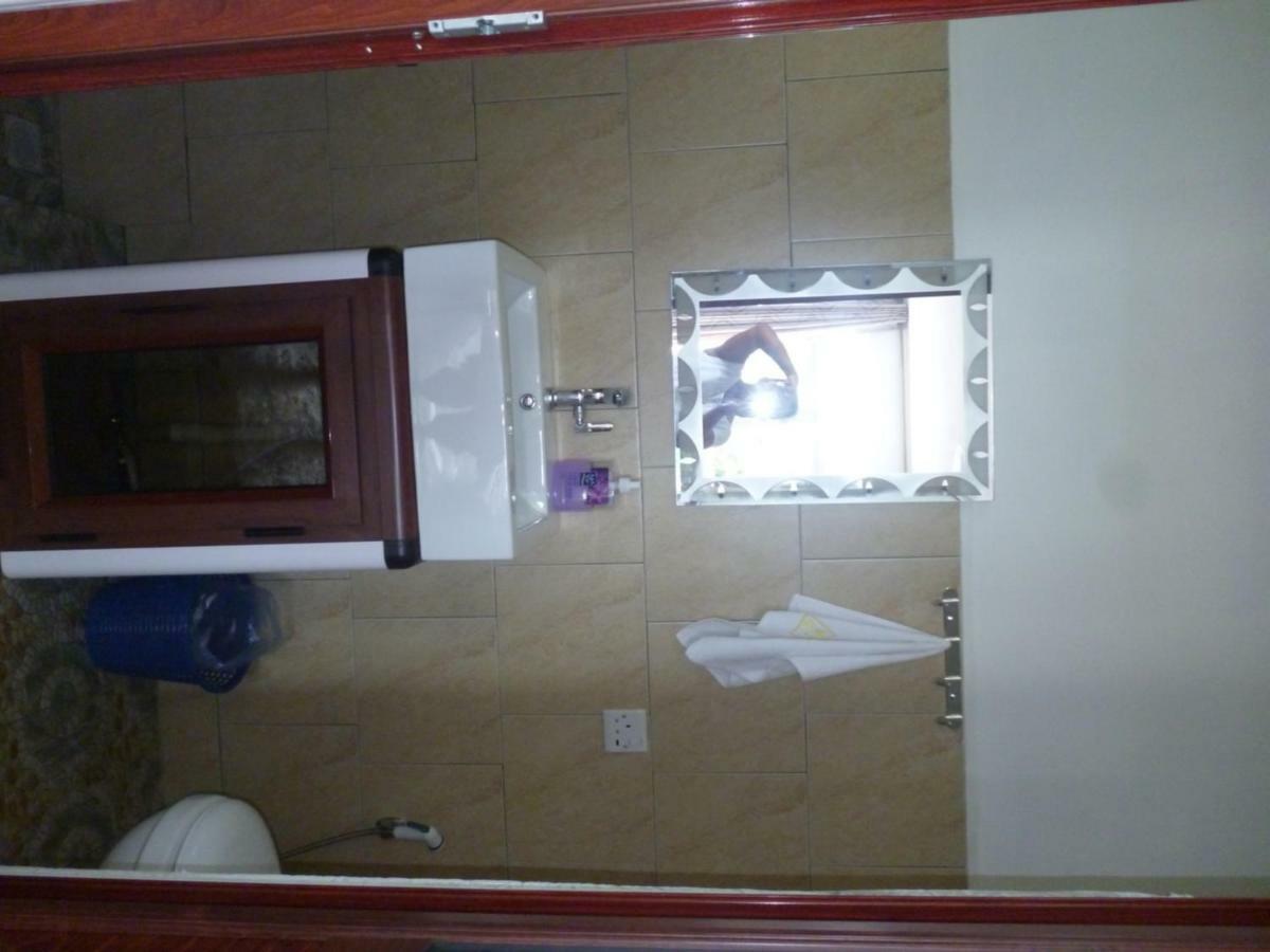 Chez Clenya Guesthouse La Ferme ภายนอก รูปภาพ